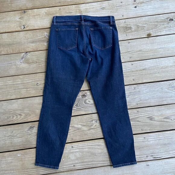 J Brand Dark Wash Capri Mid Rise Jeans Size 30 - Picture 2 of 4